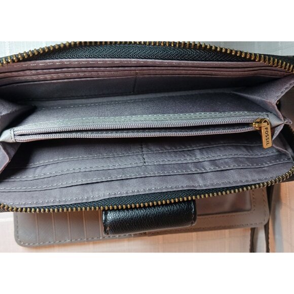 New Fossil Madison Zip Clutch Wallet Wristlet Brown/Black NWOT - Picture 6 of 10